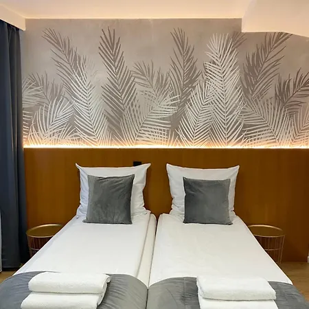 Cube House Aparthotel-3
